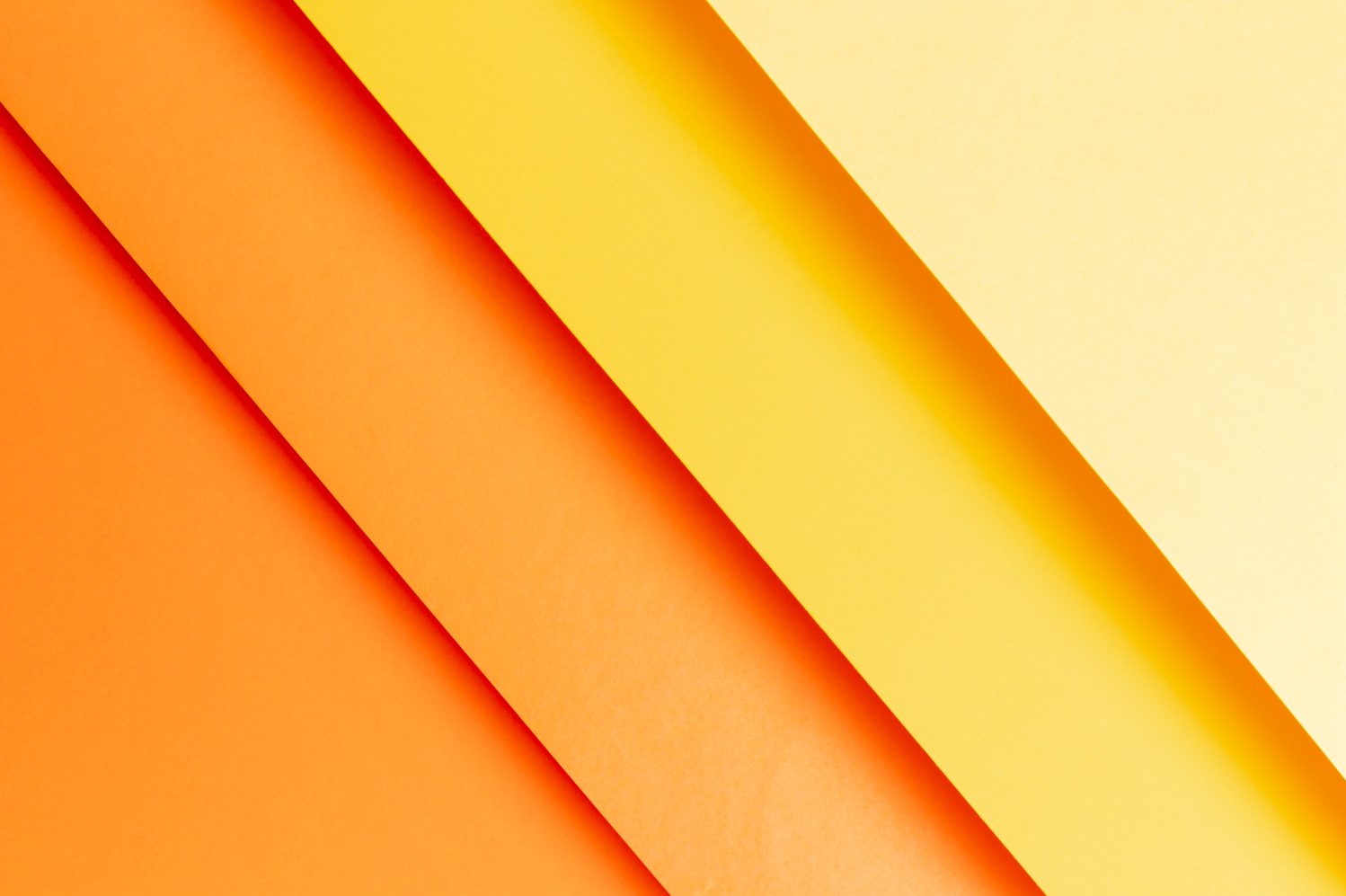 cropped-flat-lay-pattern-warm-colors-shades.jpg